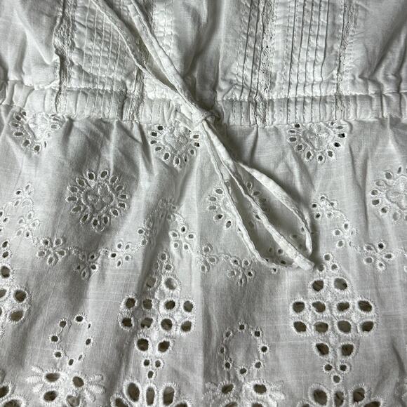 Lauren Ralph Lauren Wm Sz Medium Fairy Cottagecore Prairie Tie Detail Lace Top - Picture 9 of 9